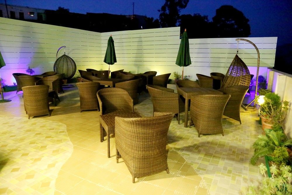 Hotel Lans Castle Lansdowne Esterno foto